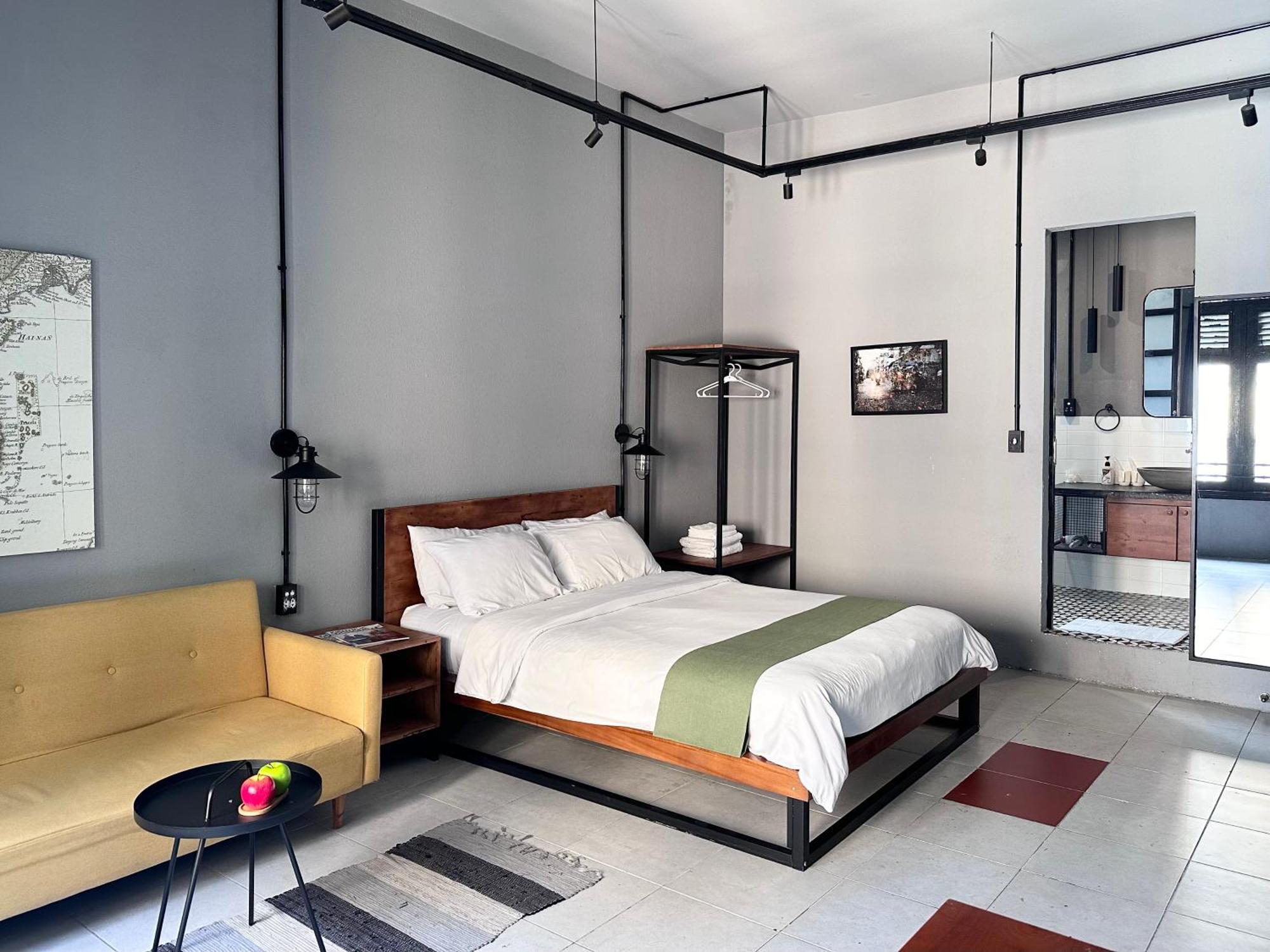 Circadian Industrial Studios On Nguyen Hue ホーチミン市 エクステリア 写真