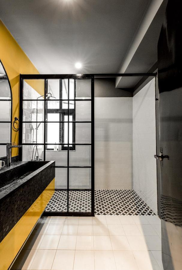 Circadian Industrial Studios On Nguyen Hue ホーチミン市 エクステリア 写真